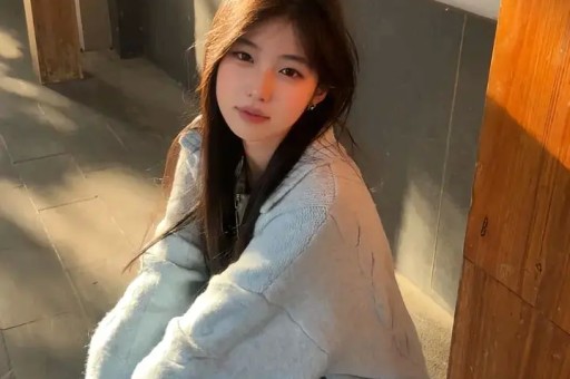 演员卢昱晓因盗摄争议道歉登上微博热搜榜首