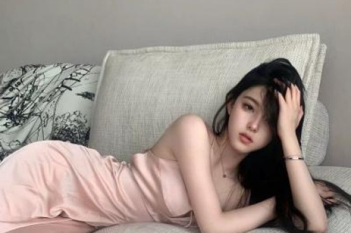 刘诗诗越南河内40度高温下“脸红”上热搜！网友：求同款腮红