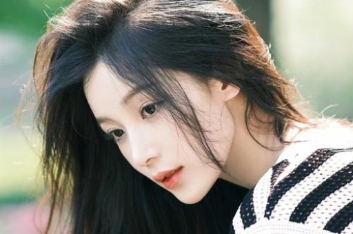 投入900万元！富阳女子把村里旧厂房爆改网红民宿！江浙沪游客纷纷赶来-第1张图片-